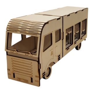 Drewniany model samochodu strażackiego – pudełko na butelkę 0,5 l z grawerem